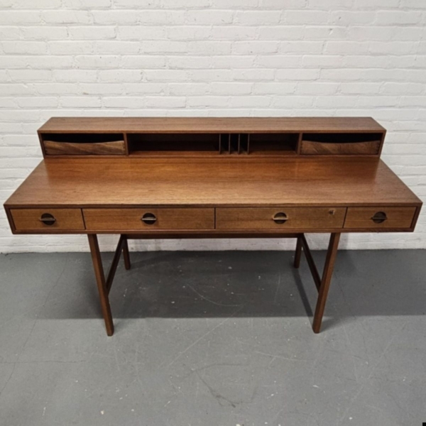 Deens vintage teakfineer Flip-Top bureau, Peter Løvig Nielsen voor Hedensted Mobelfabrik. Breedte 162 cm - Afbeelding 7