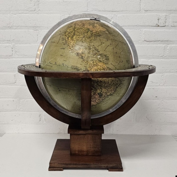 Prachtige globe 'Columbus Erdglobus' in Art Deco standaard. Hoogte 50 cm