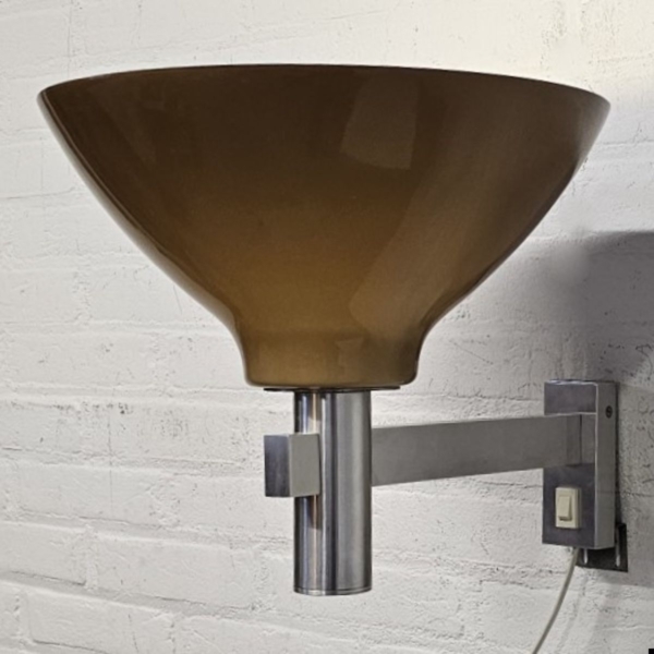 Vintage wandlamp met aluminium en kunststof kap, Raak ca. 1970. Lengte 43 cm - Afbeelding 3