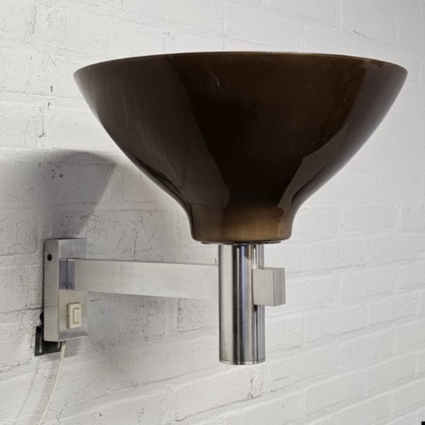 Vintage wandlamp met aluminium en kunststof kap, Raak ca. 1970. Lengte 43 cm - Afbeelding 2